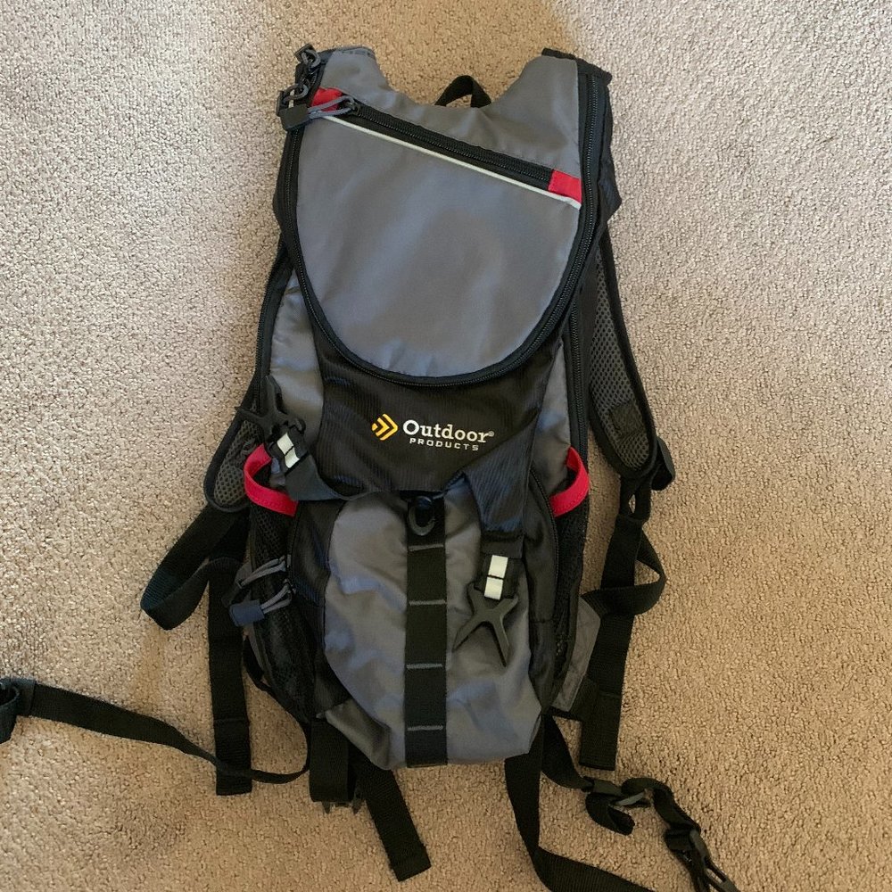 OUTDOOR PRODUCTS 2 Liter Hydration Pack